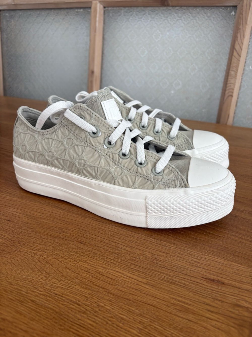 Converse Low Top Platform Sneakers in Light Gray and White - Picture 3 of 6